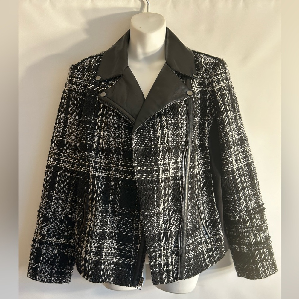 CHICO’S TWEED & FAUX LEATHER MOTO JACKET SILVER TONE HARDWARE WOMEN’S SIZE 1 - Picture 3 of 10